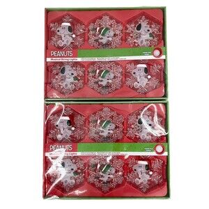 ChristmasPeanuts Snoopy 6 Musical LED Color Changing String Lights Set Of 2-READ